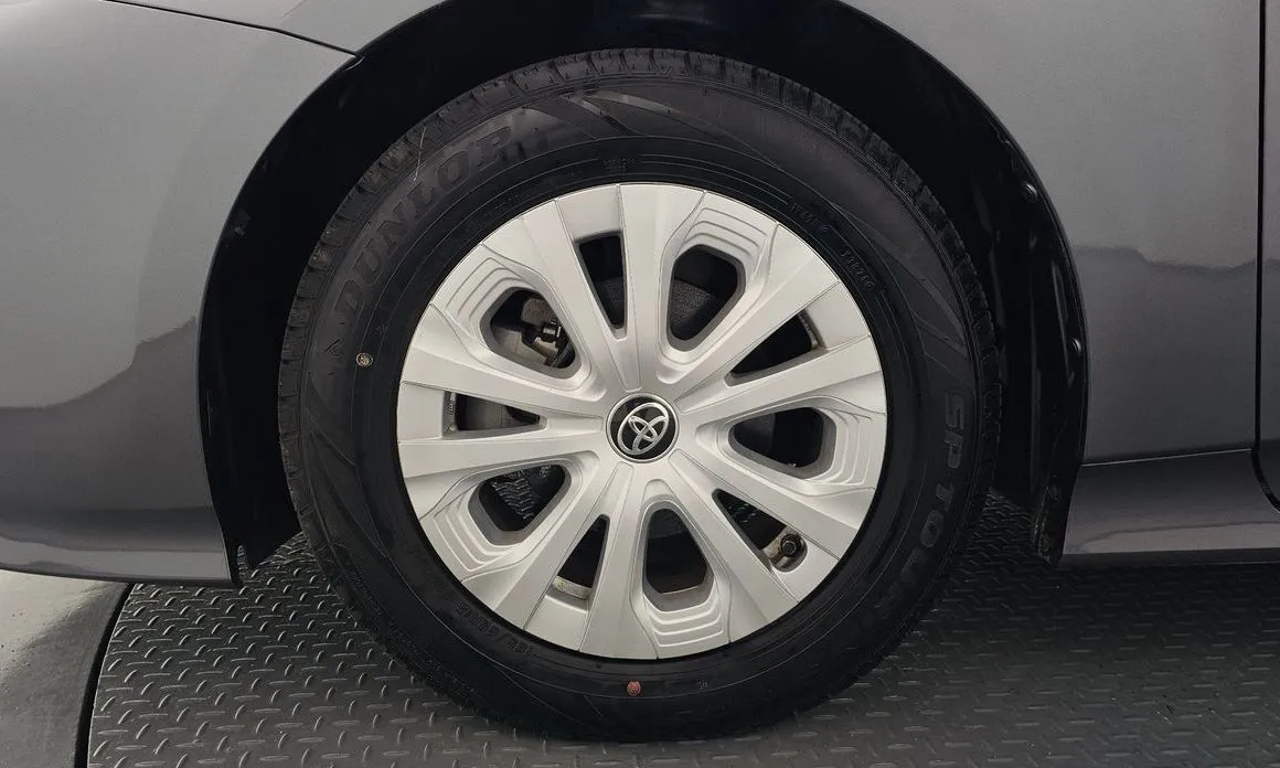 Toyota Prius — фото 2