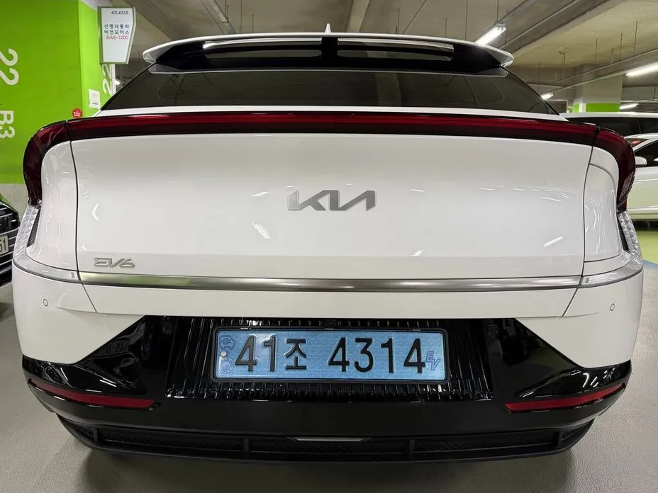 Kia EV6 — фото 10