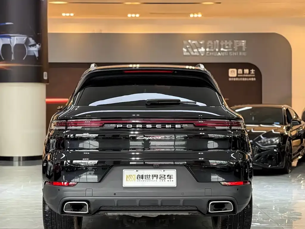 Porsche Cayenne — фото 2