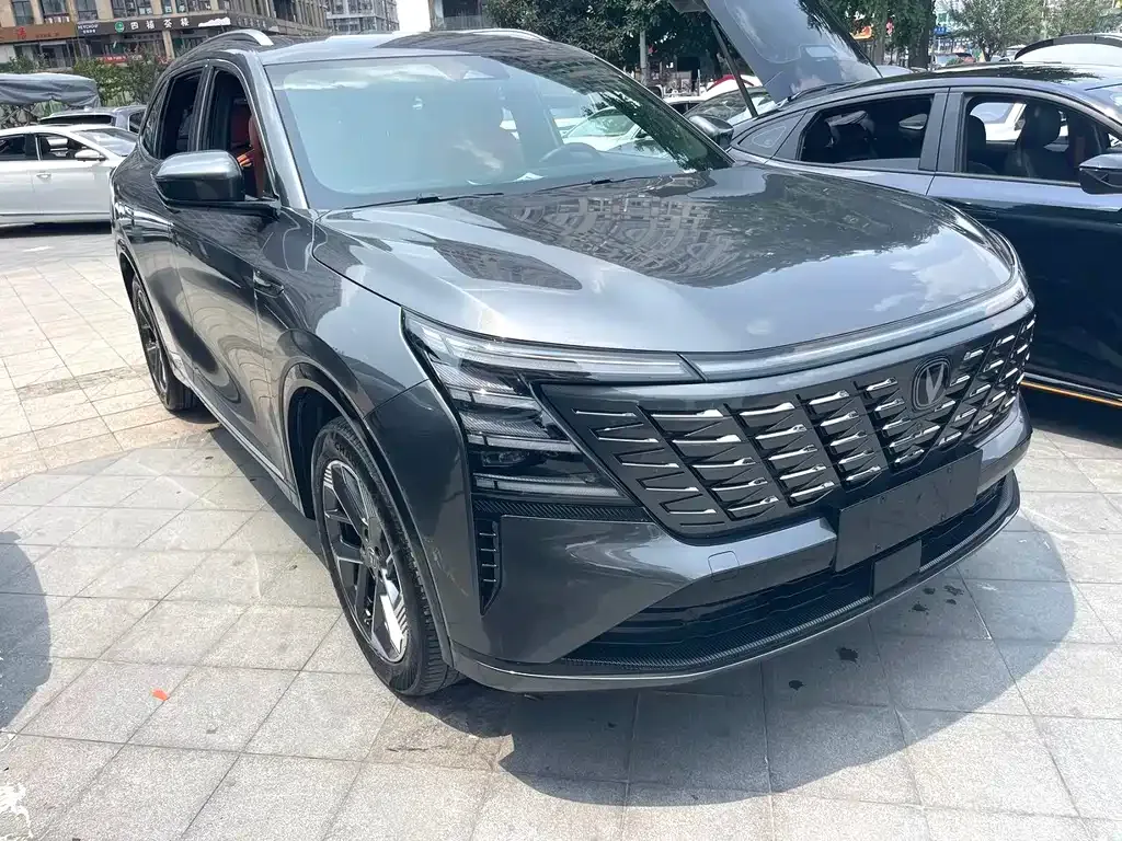 Changan CS75PLUS — фото 9