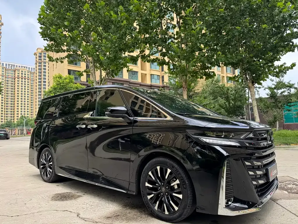 Toyota Vellfire — фото 7
