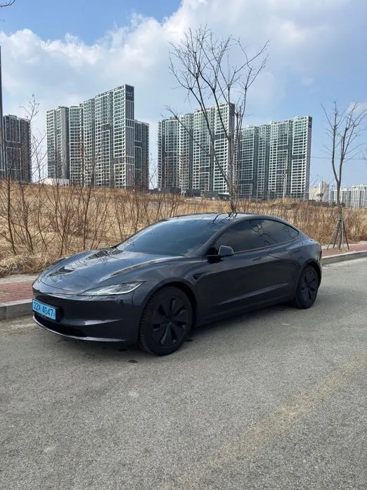 Tesla Model 3 — фото 1