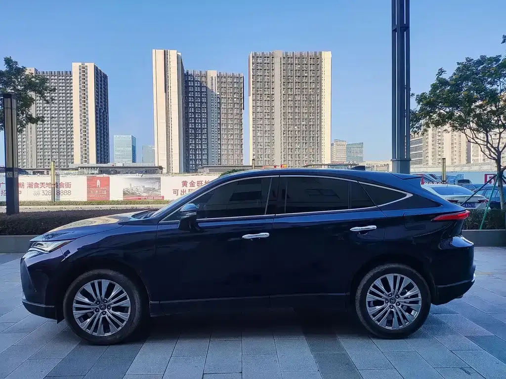 Toyota Harrier — фото 9
