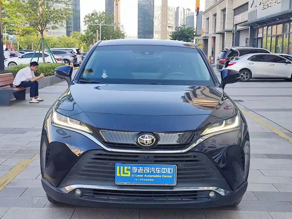 Toyota Harrier — фото 8