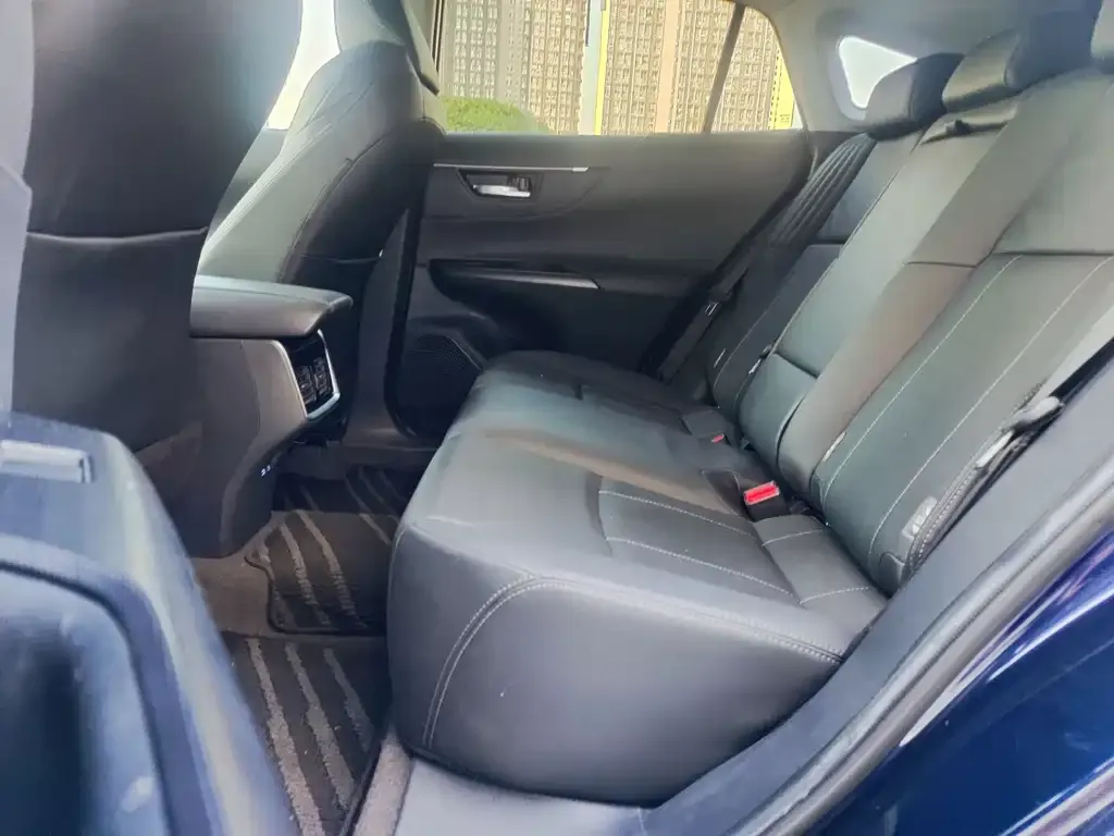 Toyota Harrier — фото 5
