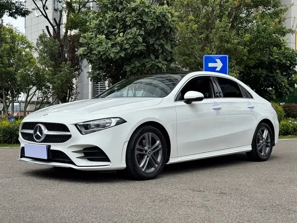 Mercedes-Benz A-Class — фото 1