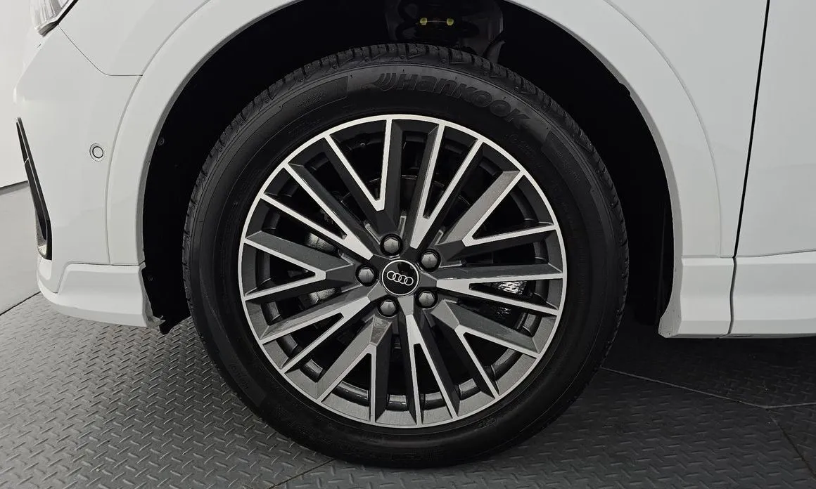 Audi Q3 2025 из KR, фото 10