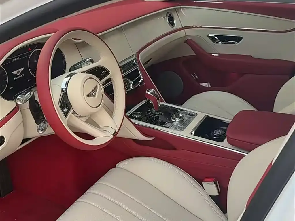 Bentley Flying Spur — фото 4