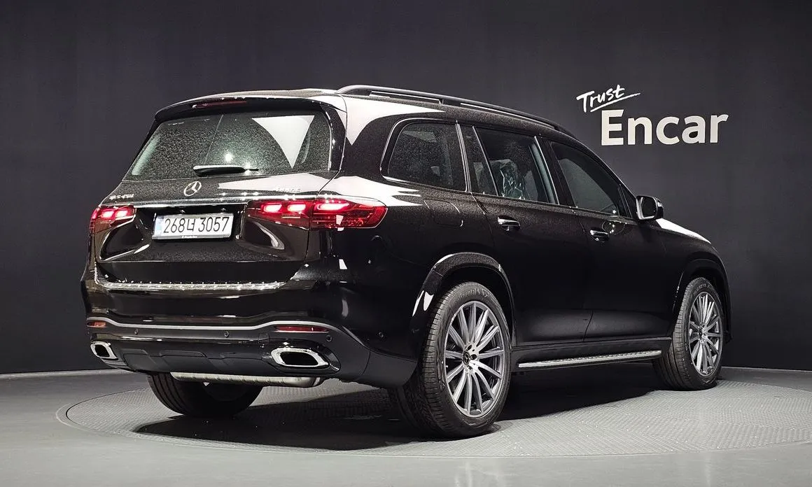 Mercedes-Benz GLS-Class — фото 9