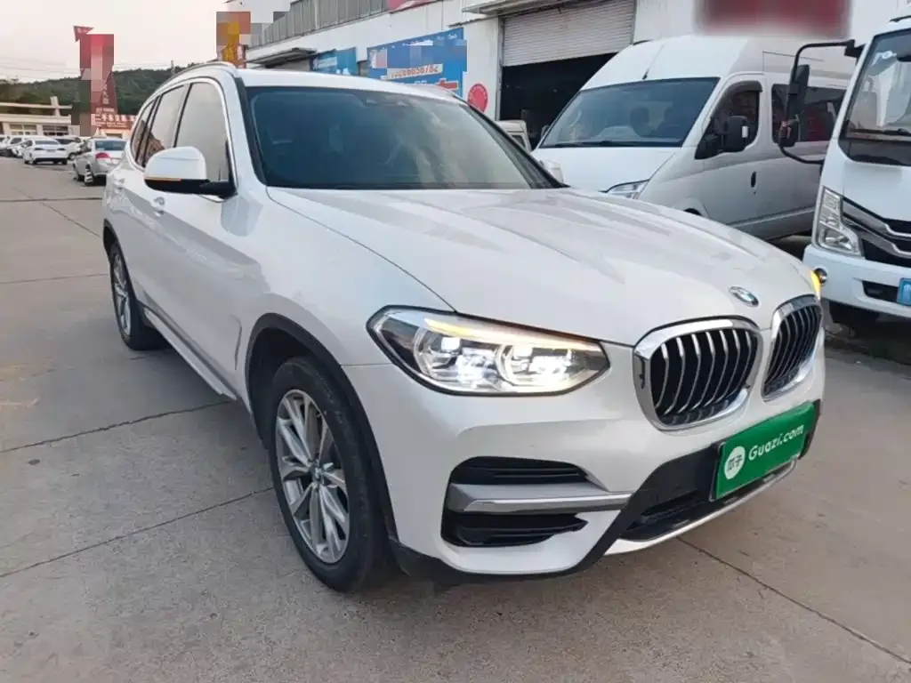 BMW X3 — фото 9