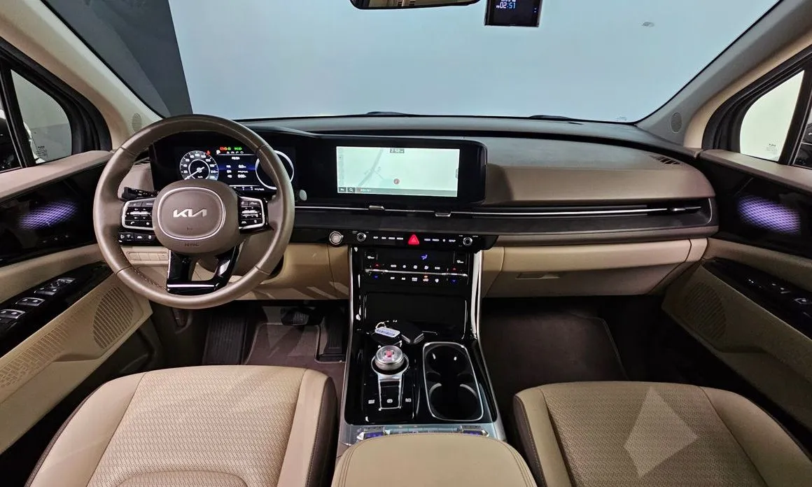 Kia Carnival — фото 10