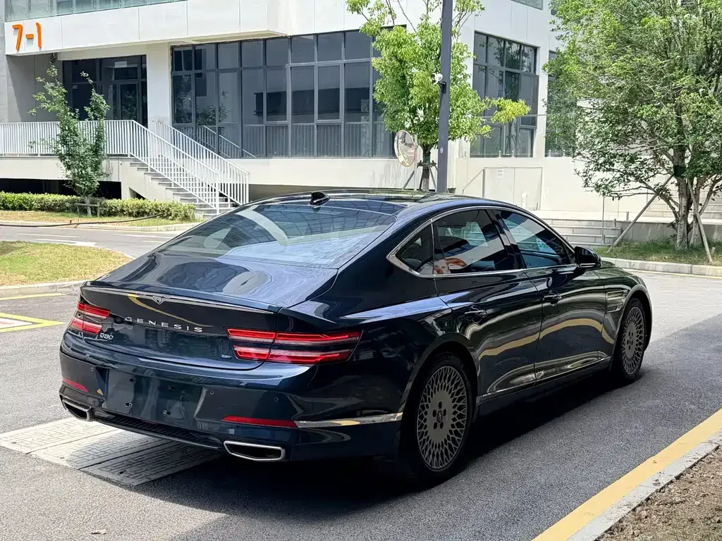 Genesis G80 — фото 10