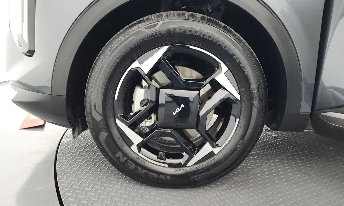 Kia Sportage — фото 8
