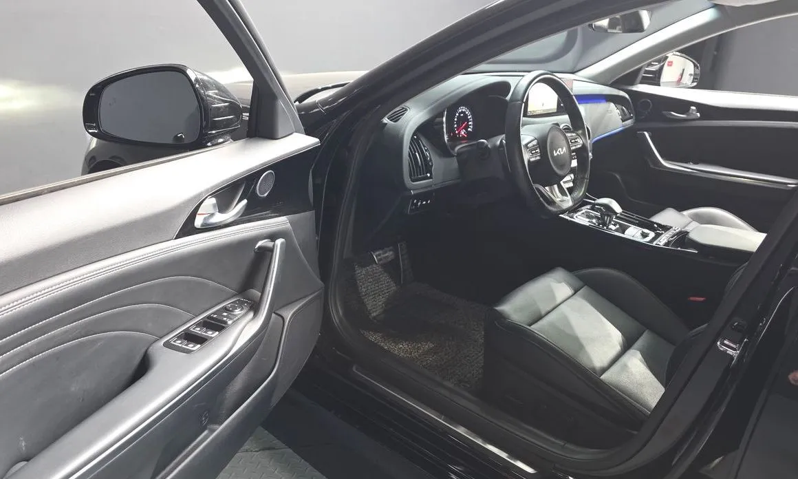 Kia Stinger 2023 из KR, фото 8