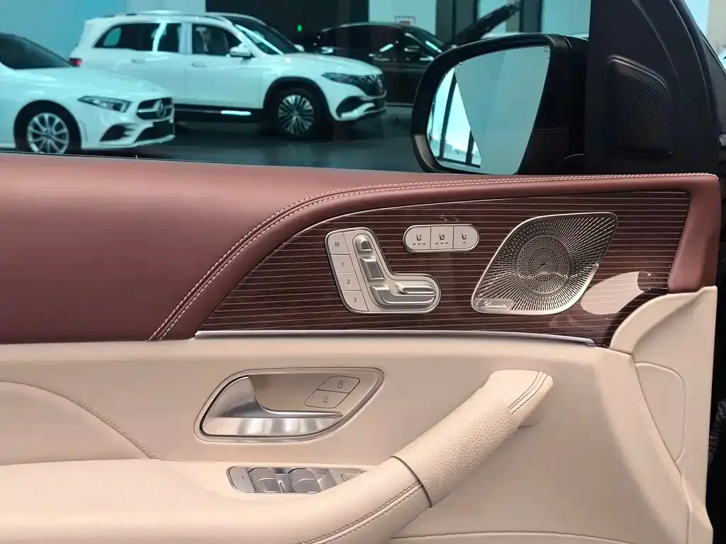 Mercedes-Benz GLS — фото 3