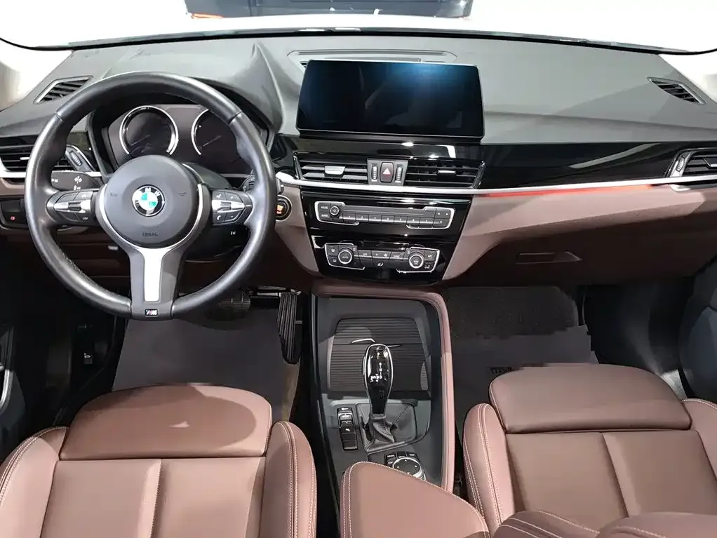 BMW X1 — фото 10