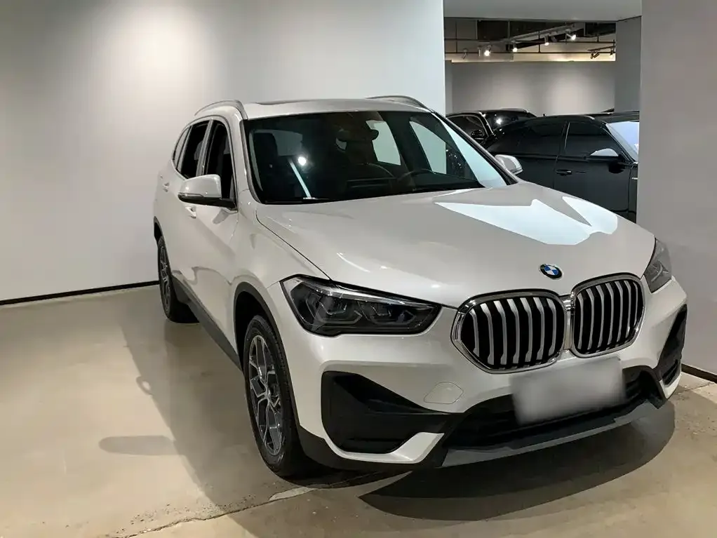 BMW X1 — фото 7