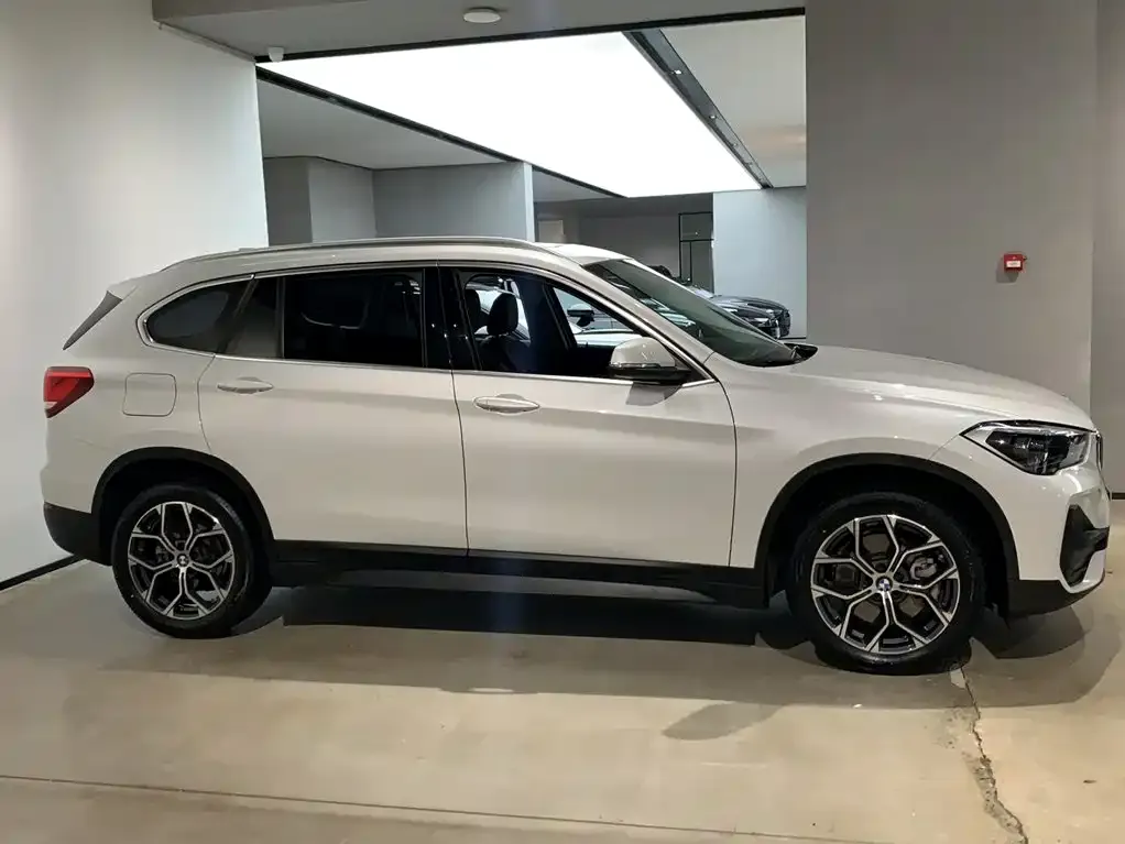 BMW X1 — фото 2