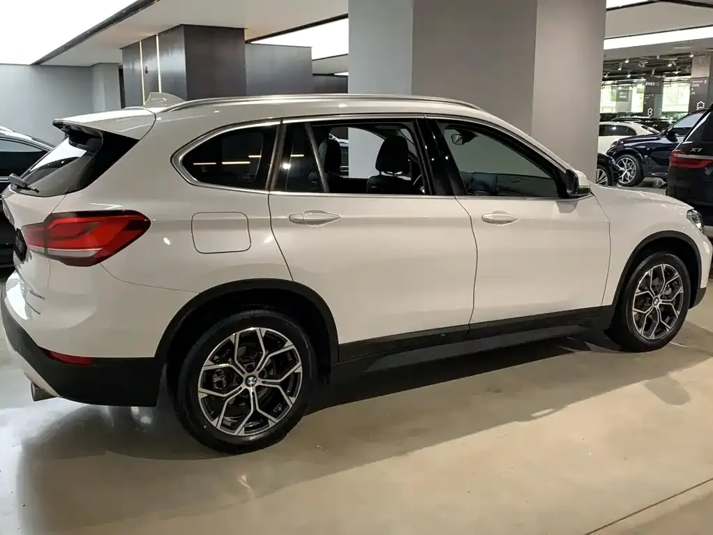 BMW X1 — фото 3