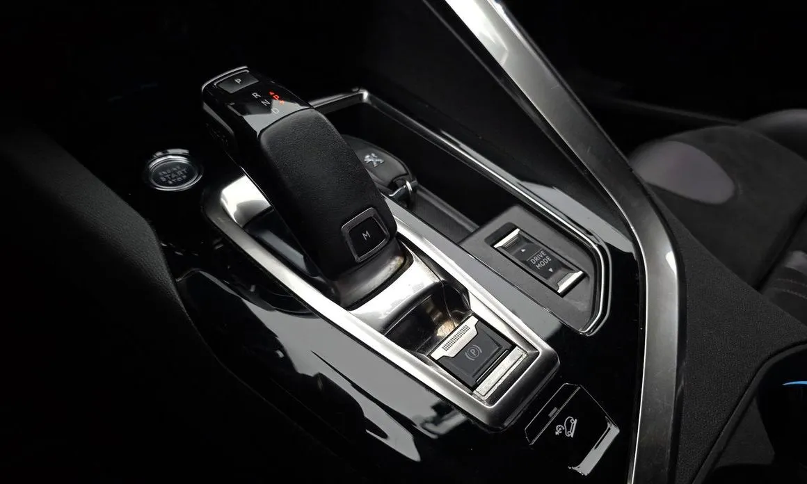 Peugeot 5008 2021 из KR, фото 7