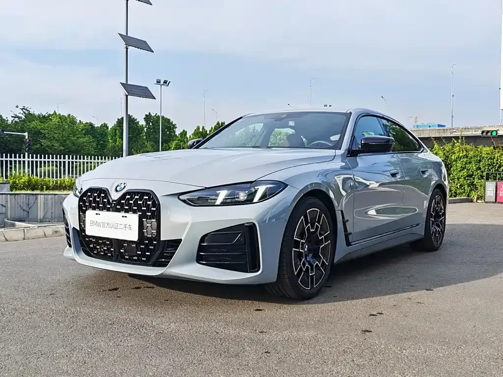 BMW 4 Series — фото 1