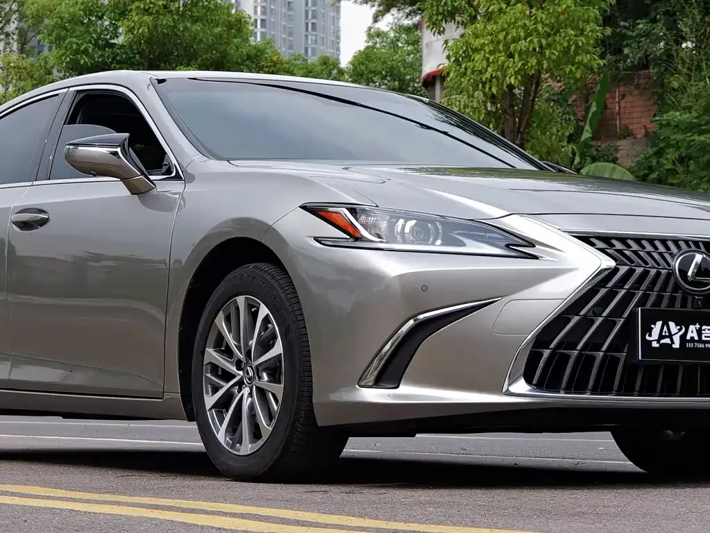 Lexus ES — фото 2