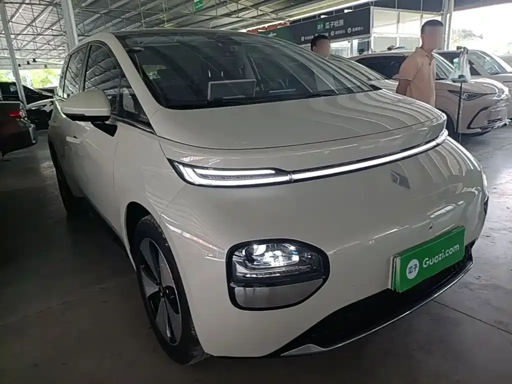 Baojun Yunduo — фото 8