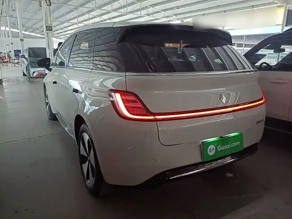 Baojun Yunduo — фото 7