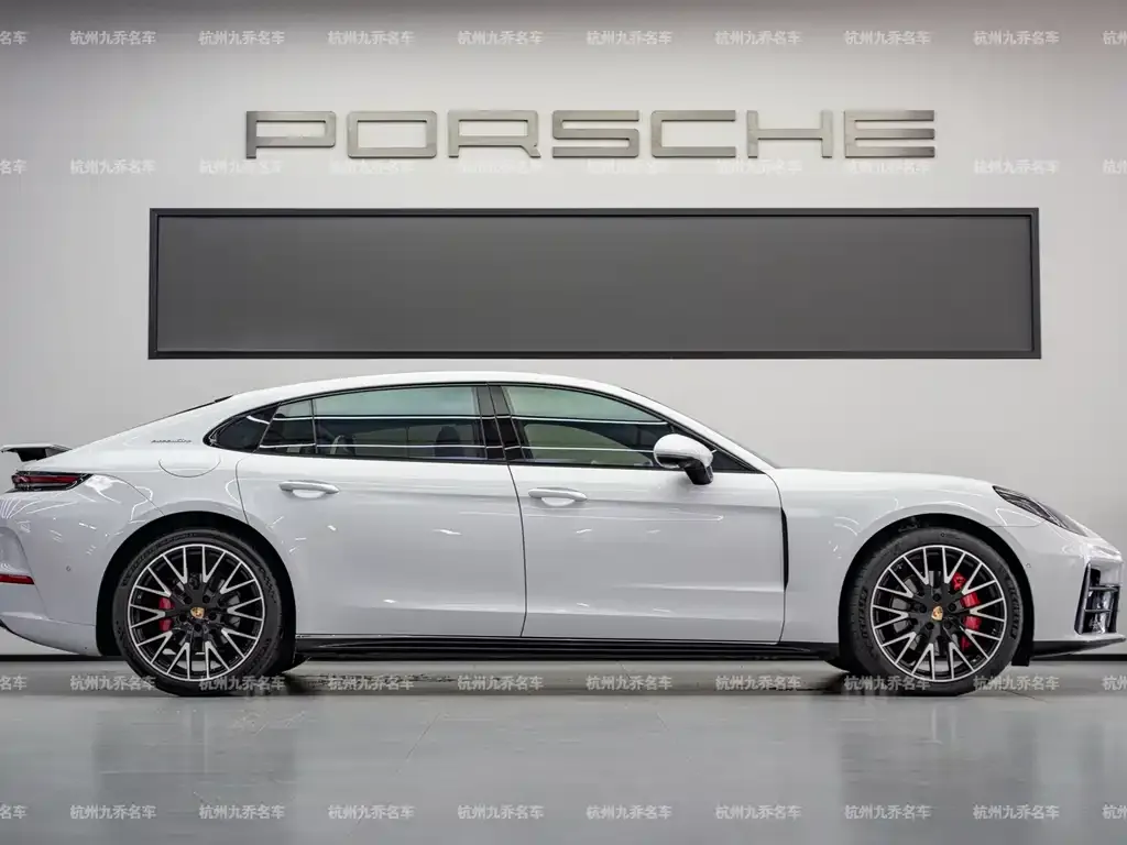 Porsche Panamera — фото 5