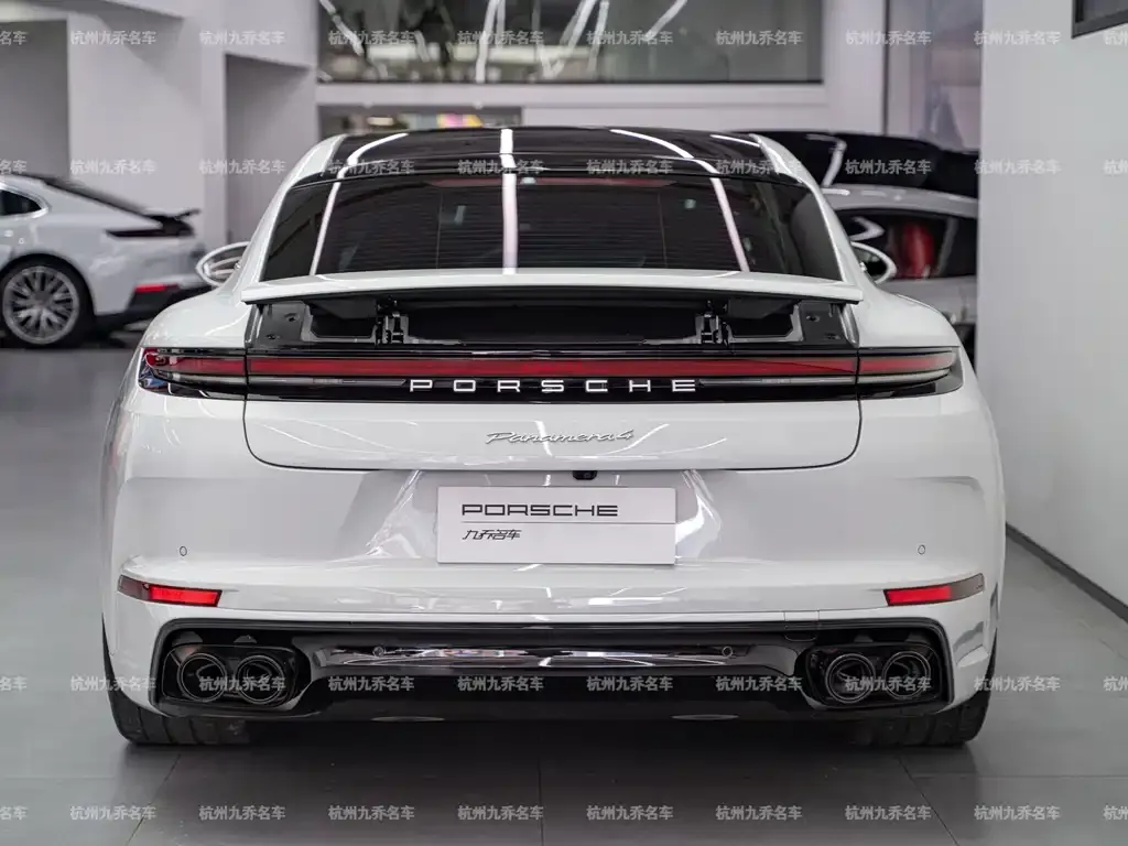 Porsche Panamera — фото 10