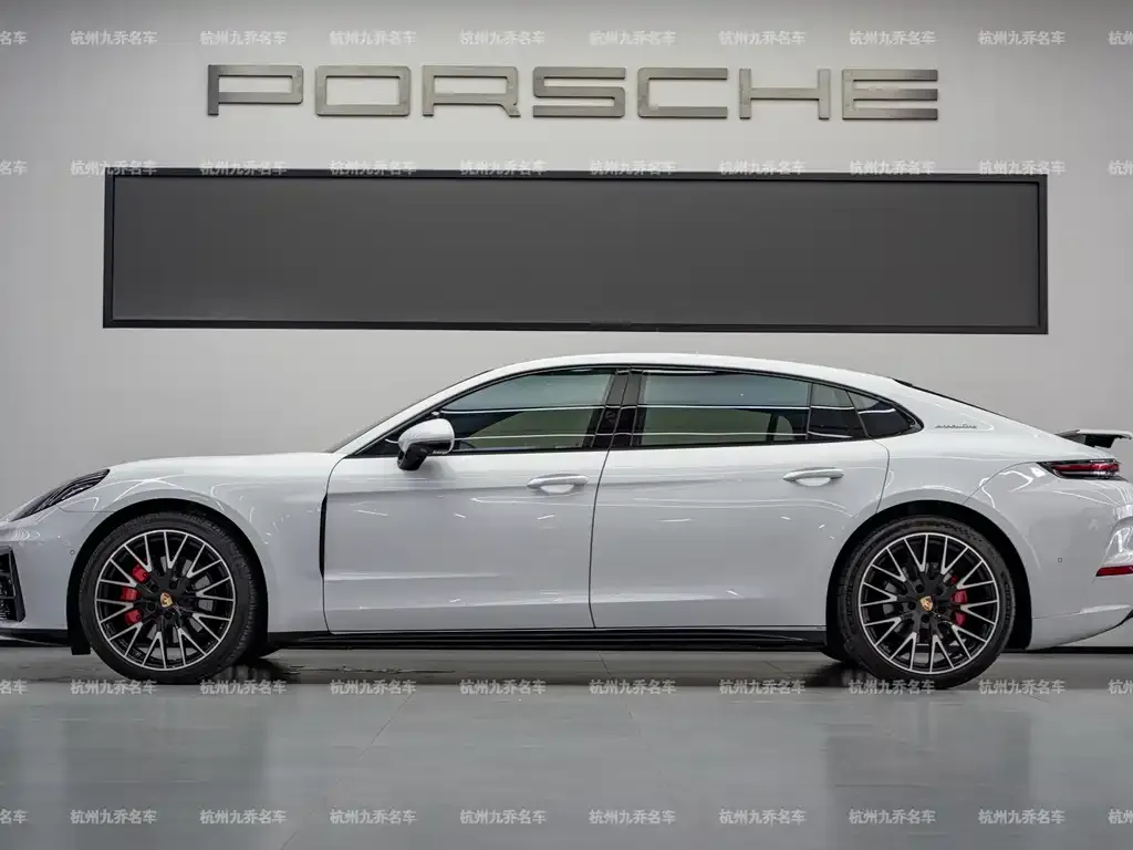 Porsche Panamera — фото 9