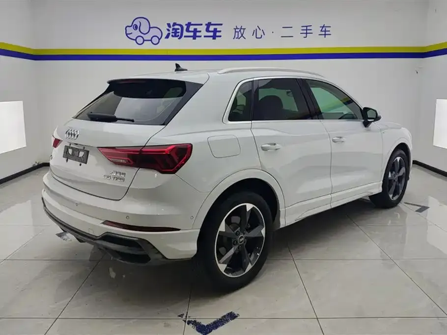 Audi Q3 — фото 10