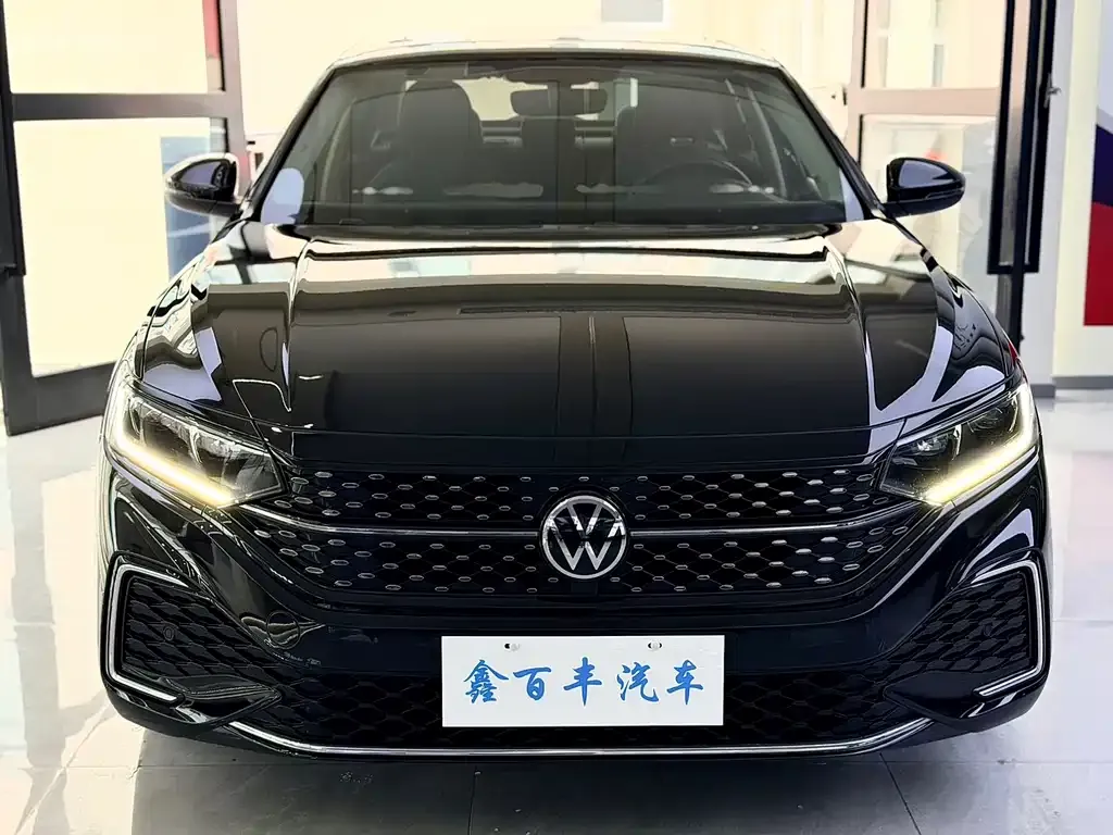 Volkswagen Passat — фото 2