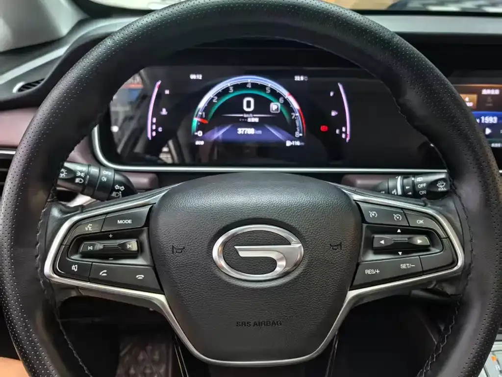 GAC Motor Trumpchi M6 — фото 6