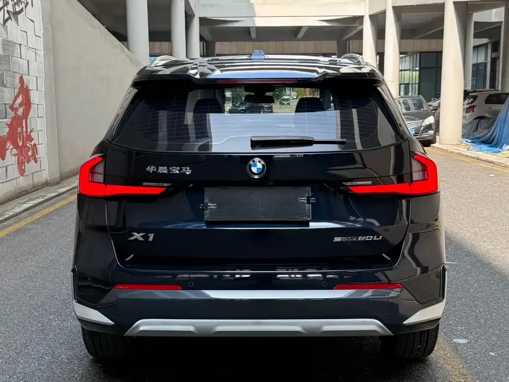 BMW X1 — фото 2