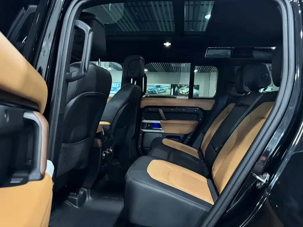 Land Rover Defender — фото 5