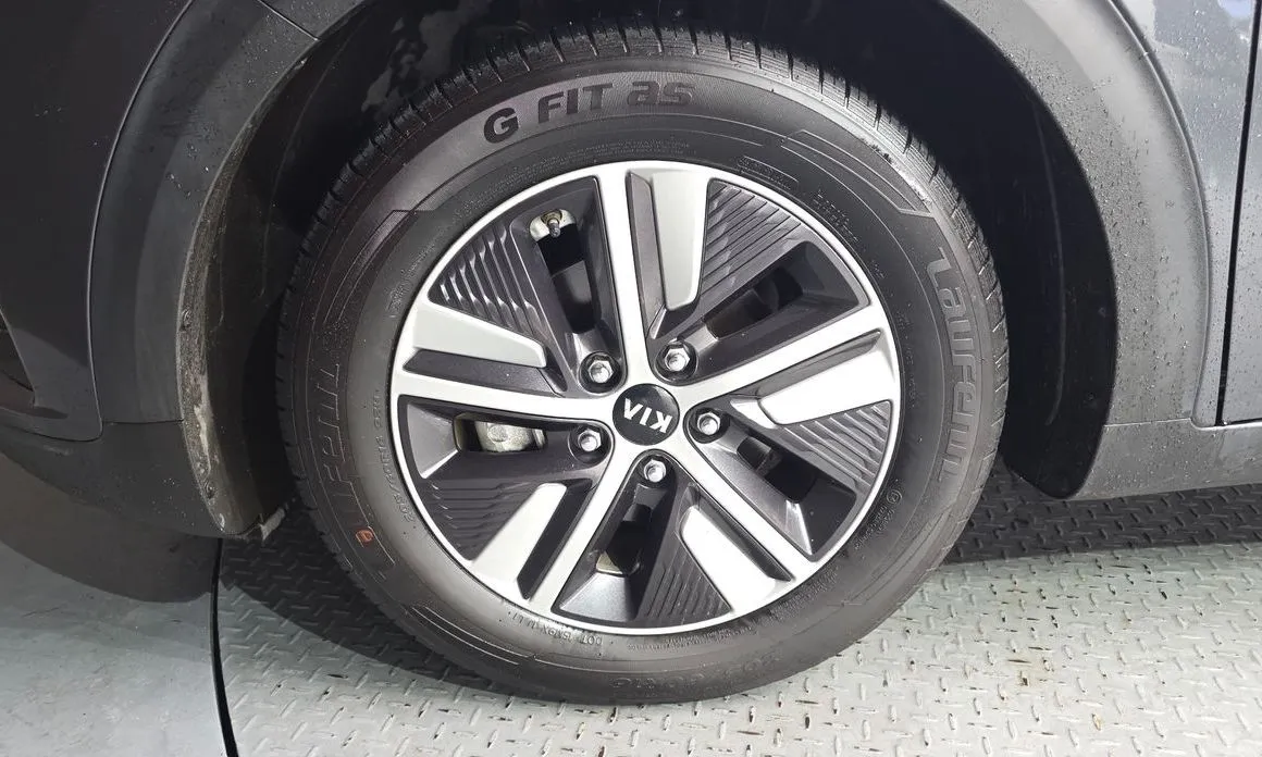 Kia Niro 2021 из KR, фото 5