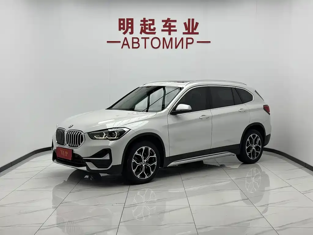 BMW X1 — фото 1