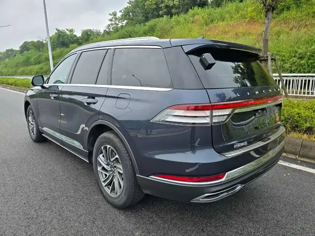 Lincoln Aviator — фото 4