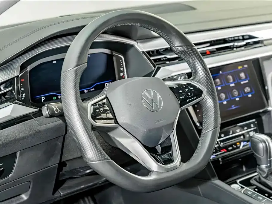 Volkswagen CC — фото 10