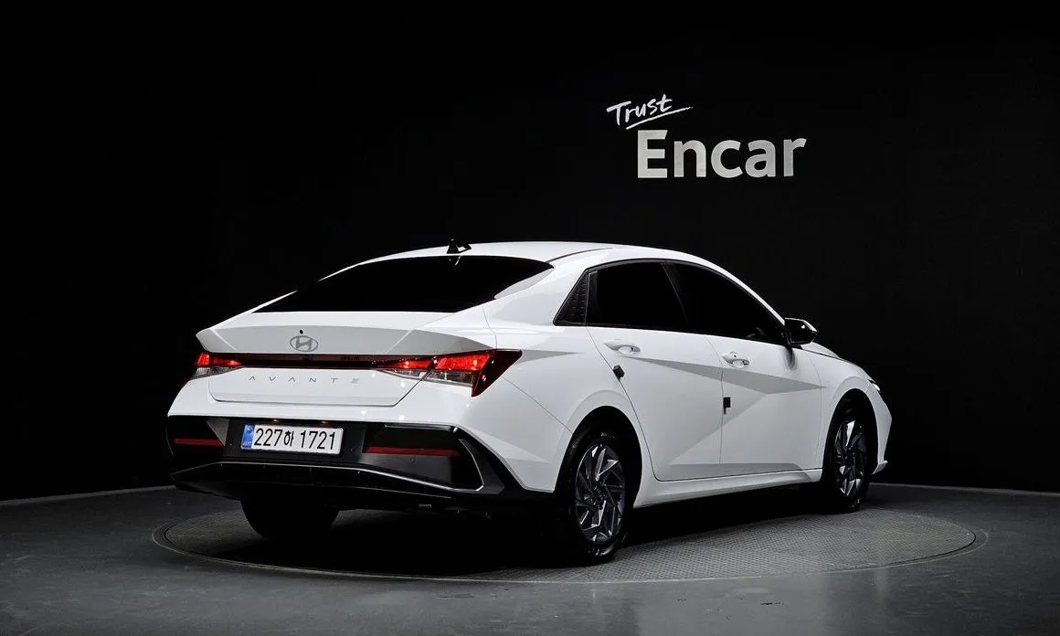 Hyundai AVANTE — фото 5