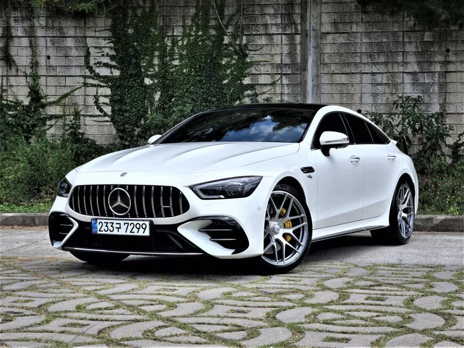 Mercedes-Benz AMG GT — фото 1