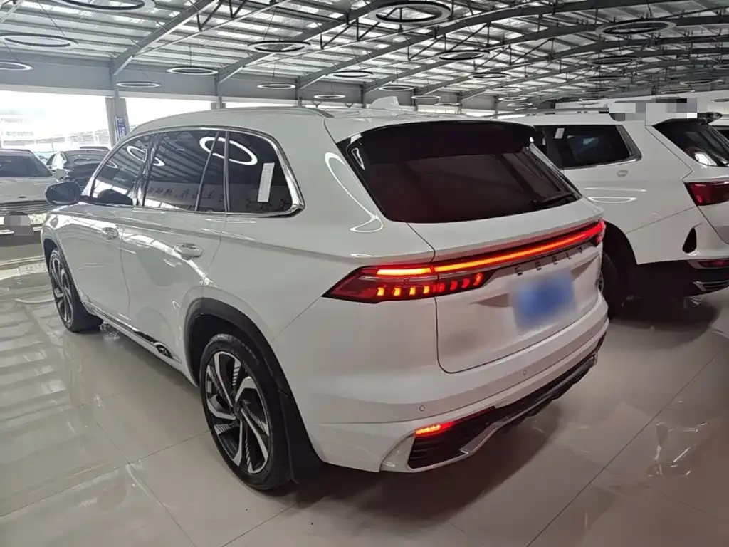 Geely Xingyue L — фото 10