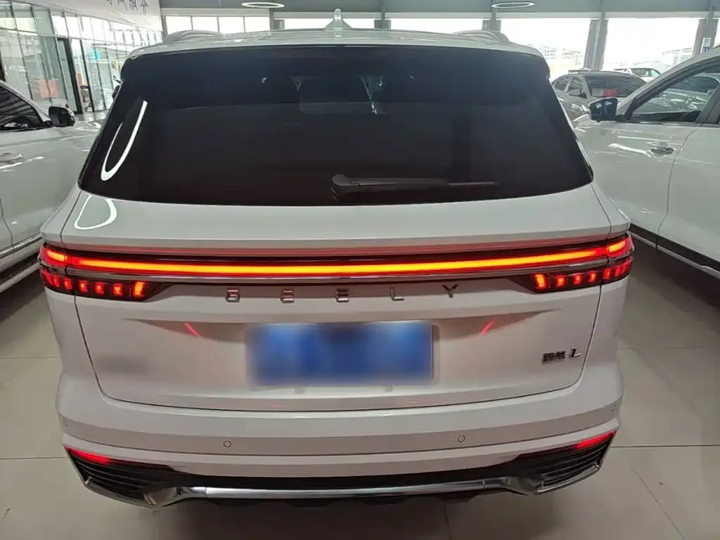Geely Xingyue L — фото 3