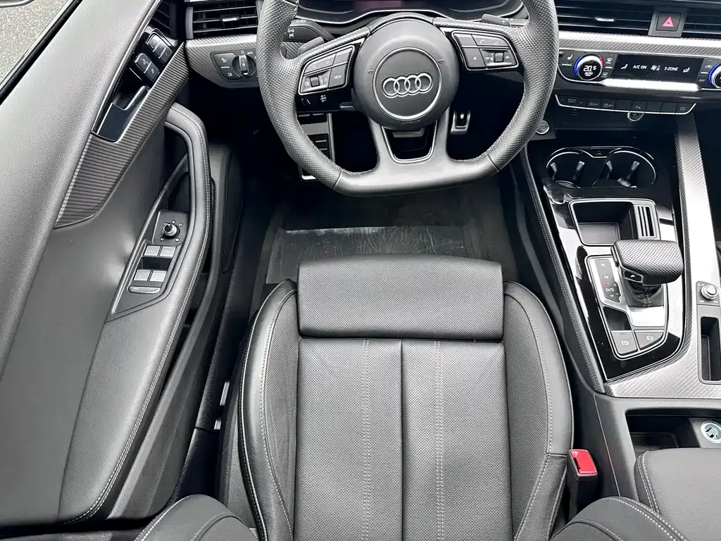 Audi A4L — фото 9