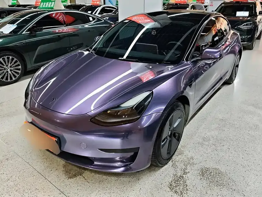 Tesla Model 3 — фото 1