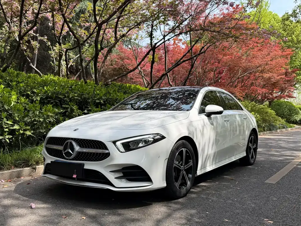 Mercedes-Benz A-Class — фото 1