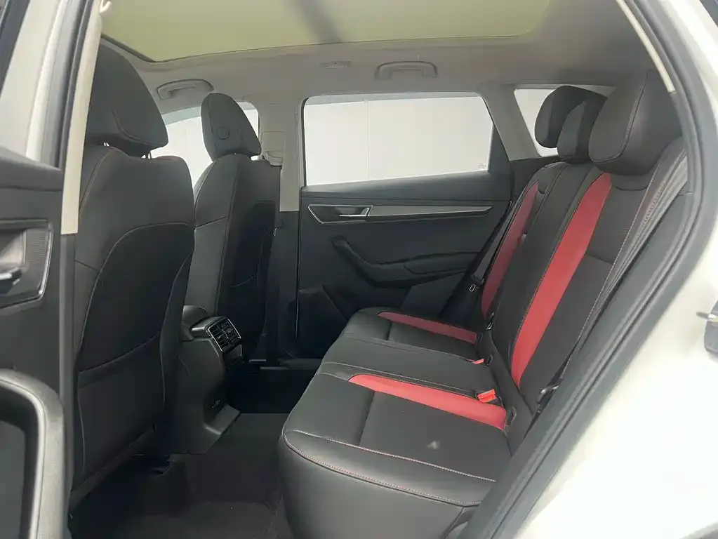 Skoda Karoq — фото 2