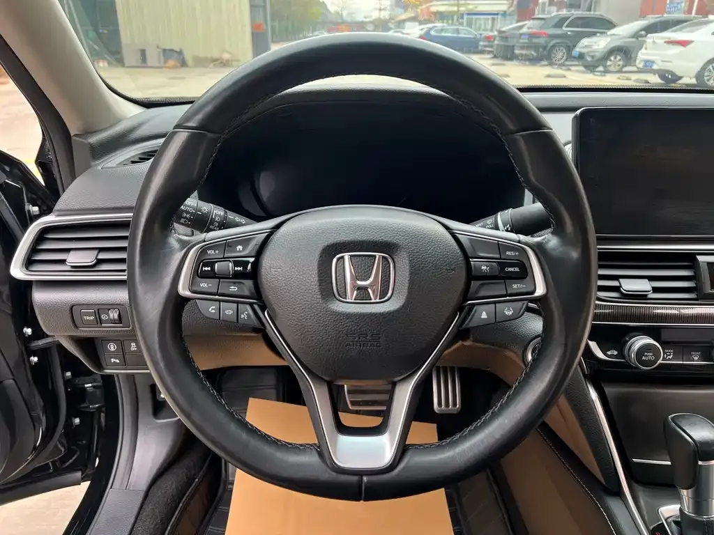 Honda Accord — фото 2