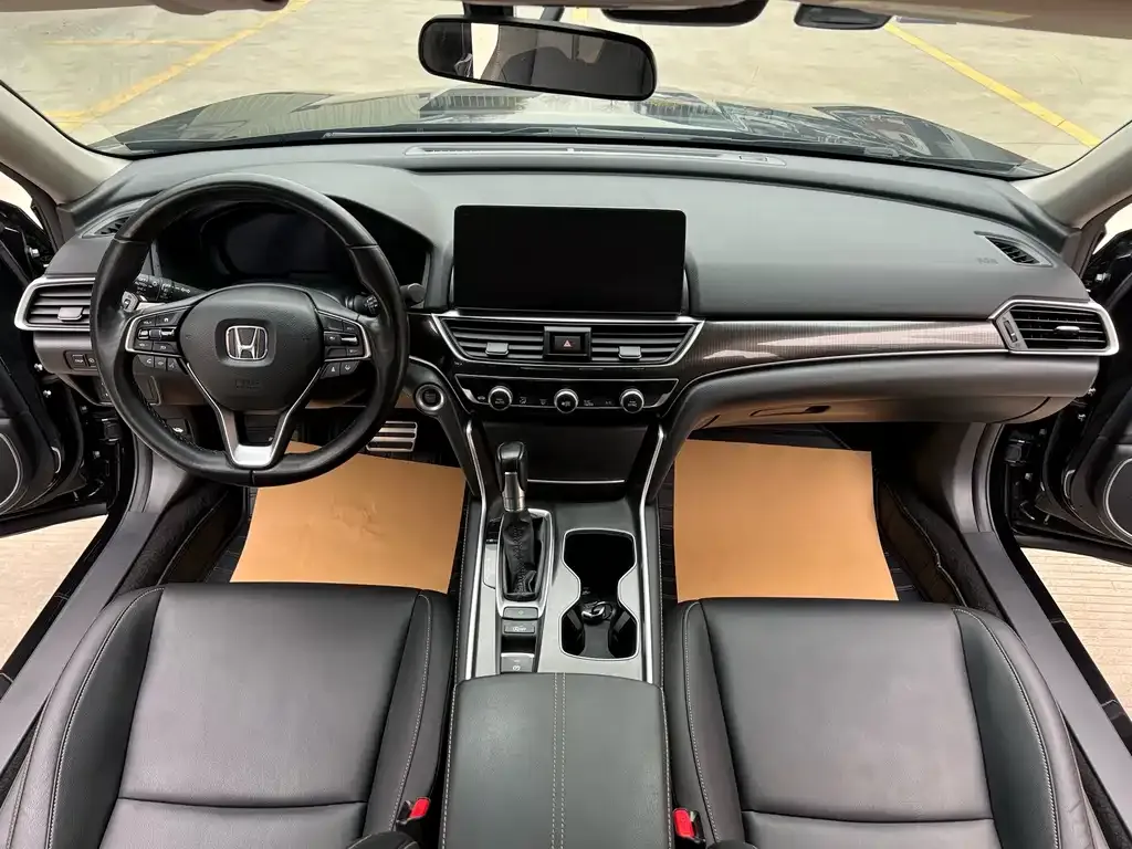 Honda Accord — фото 6